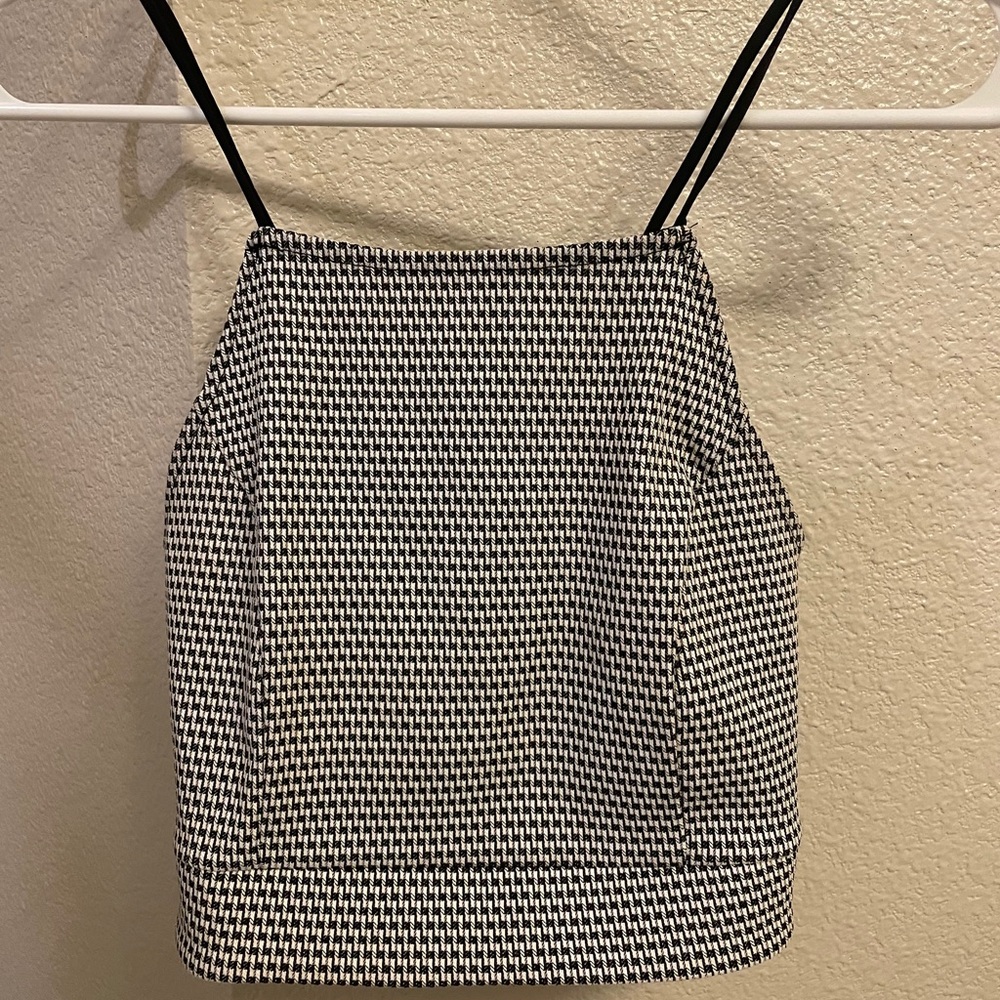 Black and white crop top